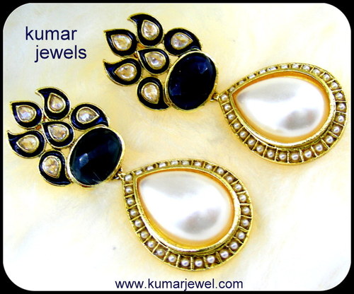 Pearl Beaded Earring