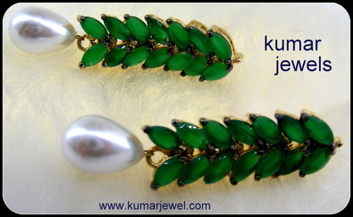 Green Leaf Earring.