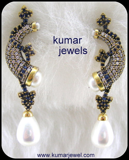 Antique style earrings