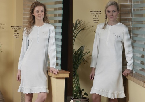 Ladies nightgown