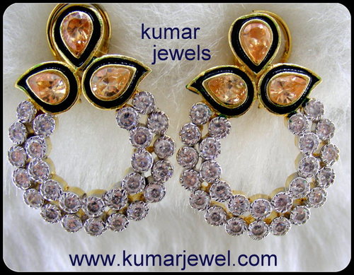 Round fashion earring