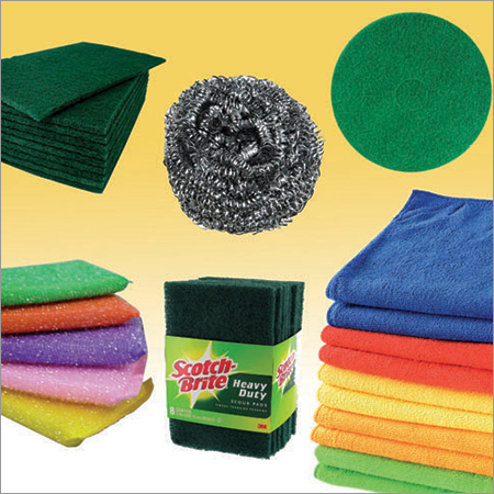Housekeeping Products - Microfiber and Sponge Materials, Varying Dimensions, Green Color | Absorbent, Durable, Easy to Use, Reusable, Versatile