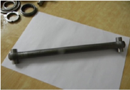 PROPELLER SHAFT WITH PINS,ALLOY STEEL TVS