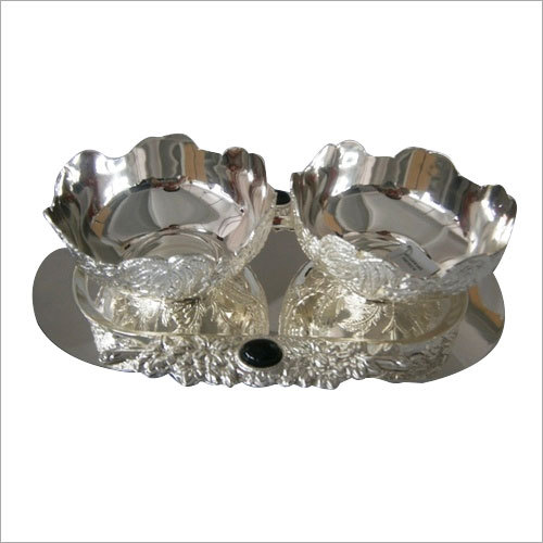 Silverware - Silver, 12x8x3 Inches | Elegant Design, Durable Material, Fine Craftsmanship, Versatile Use, Easy To Clean, Polished Finish