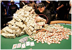 HIDDEN LENSES FOR PLAYING CARDS