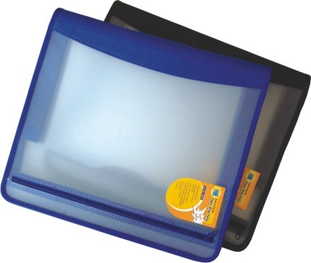 Carry Cases & Portfolios