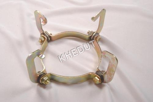 Four Hook Clamp - CRC Sheet Zinc Plated Size: 110MM | Corrosion Resistant Easy to Install Convenient for Industrial & Agricultural Use