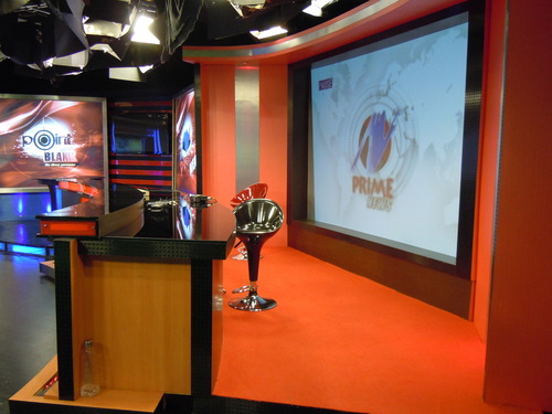 Wood Turnkey Solution For News Channels Set