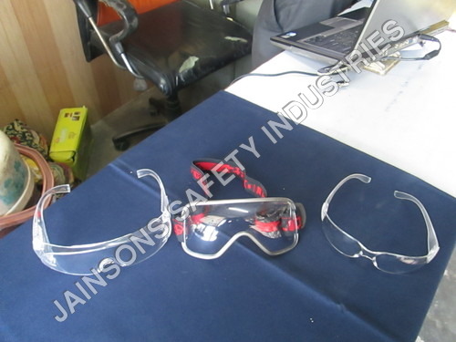 Safety goggles