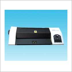 Industrial Pouch Laminating Machine