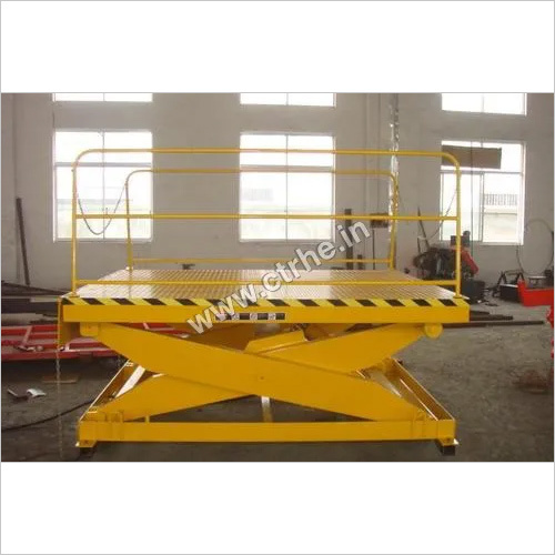 Scissor Lift Platform Lifting Capacity: 500  Kilograms (Kg)