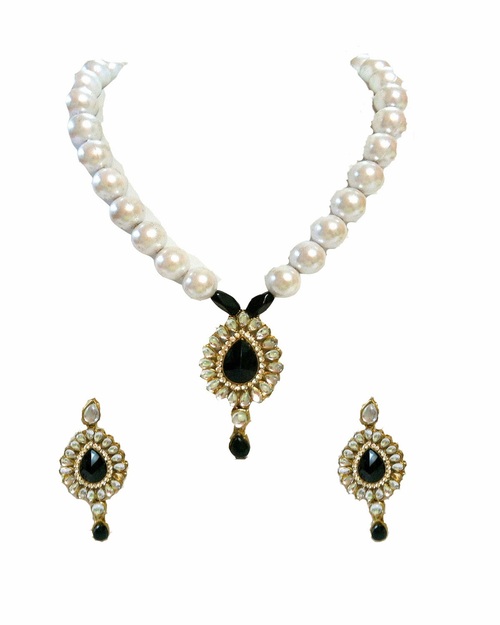 White Pearl Kundan Necklace Set 34