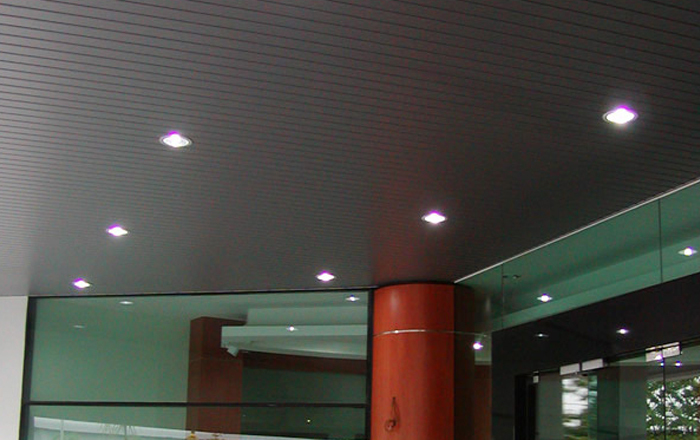 75C/150C/225C - Aluminum Panels with 75/150/225 mm Widths, 5000 mm Carriers, Wind Resistant, Modular Design