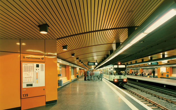 70U - Steel/Aluminum Panels 70mm Wide, Length 800-6000mm, 100mm Module | Impact Resistant, Corrosion Resistant, Modular Ceiling System