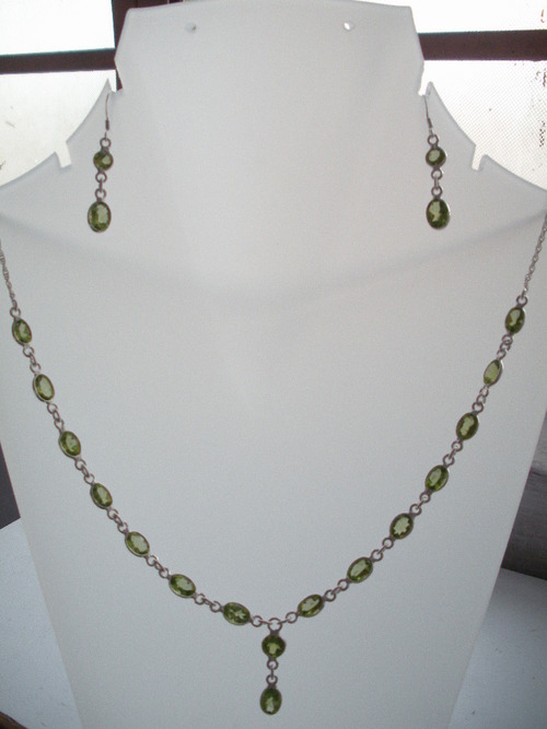 Gemstone Studded Necklace