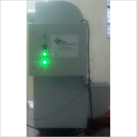 Oil Mist Collector - Metal/Plastic, Variable Dimensions, Gray | Corrosion Resistant, Easy Install, Energy Efficient, 99% Filtration Efficiency