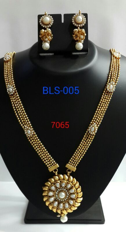 Long Pearl Necklace Set