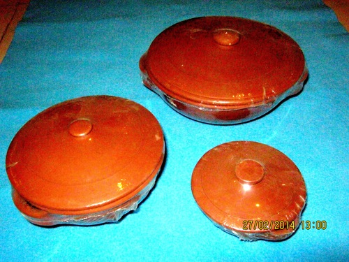CLAY SERVICE BOWL