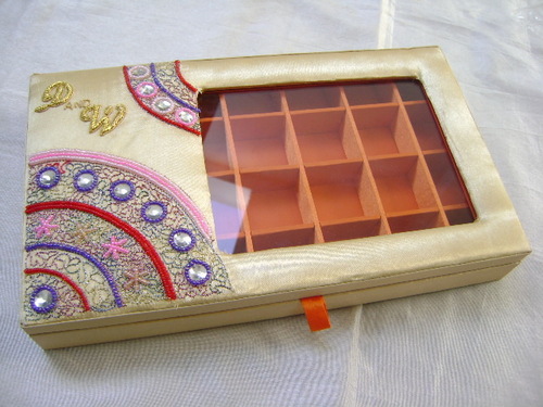 Embroidery Jewellery Boxes & Cases