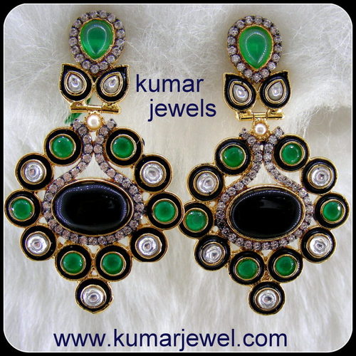 Emerald Dangler Earring