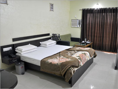 Luxury Hotel Room Services