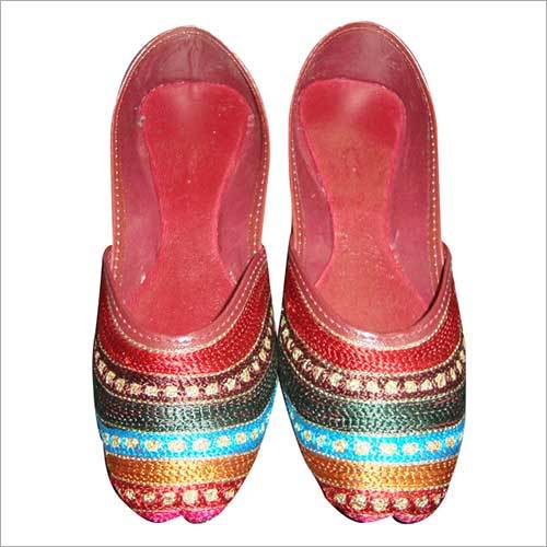 Designer Women's Mojari