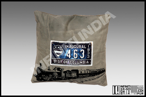 Machine Made Vintage Cushion