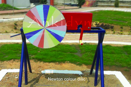 Science Park Models Newton Colour Disc