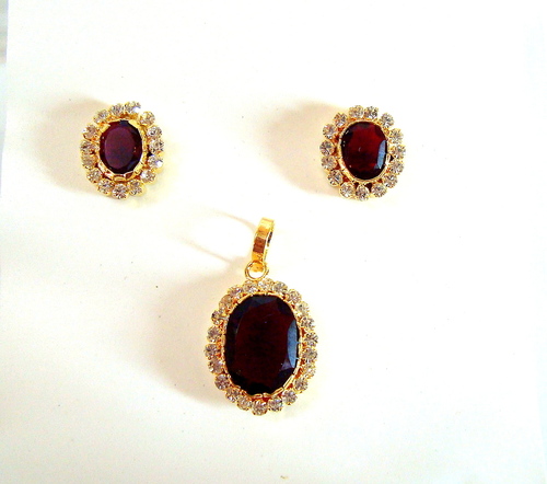 Pendant Earrings Set