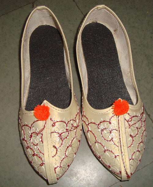 Traditional Mojari for Men