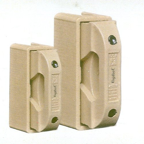 Porcelain Kit-Kat Fuse Unit