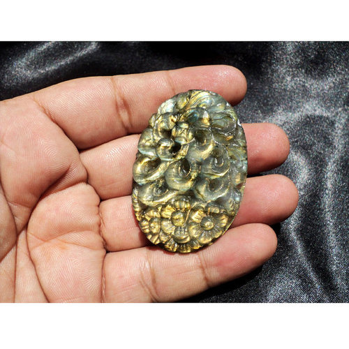 LABRODORITE PENDANT