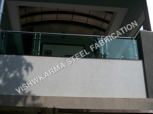 SS Railing with Glass