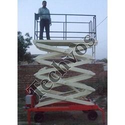 Mobile Scissor Lift - Load Capacity: 200  Kilograms (Kg)