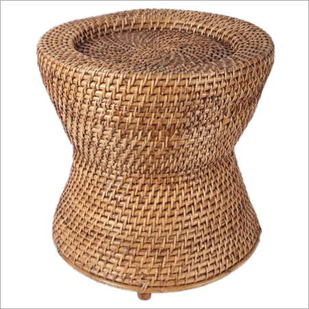 SITTING STOOL