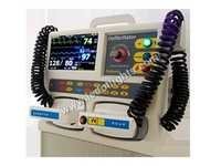 Biphagic Cardiac Monitor With Defibrilator