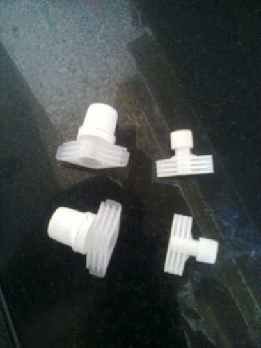 Spouts For Stand Up Pouch