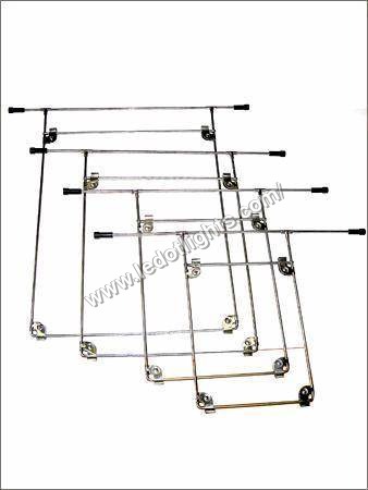X-RAY HANGER