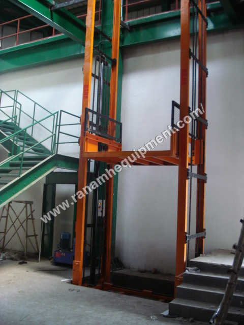 Electro Hydraulic Goods Lift