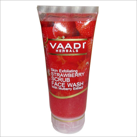 स्ट्रॉबेरी स्क्रब फेस वाश