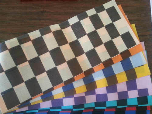 Checks Printed Non Woven Fabric