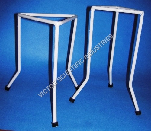 TRIPOD STAND