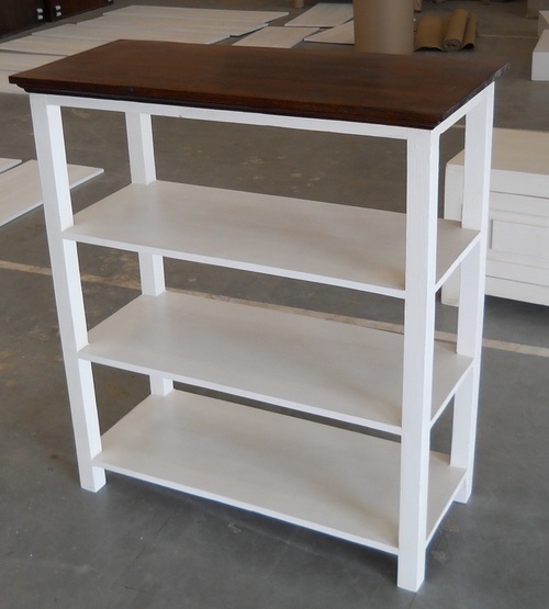 Show shelf