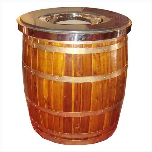 Hotel Wooden Casket Tandoor
