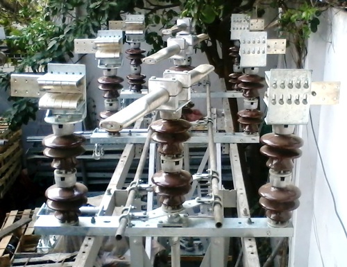 Semi-Open Isolator Design: Outdoor/Indoor