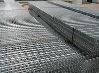 चेकर फ्लोर प्लेट