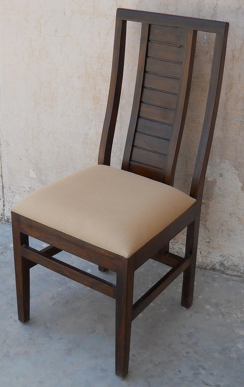 Straight Chair Upholsterd 2