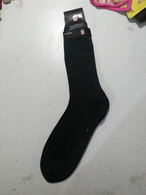 Socks - Polyester, Middle Elasticity, Black Color | Washable, Plain Pattern For All Seasons, Suitable For Adult Men