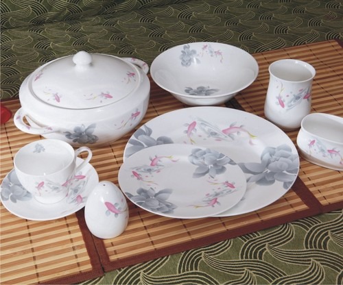 Bone china Porcelana