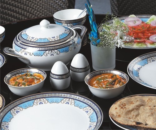 Dinnerware Sets